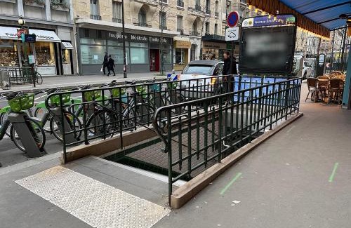 Grenelle Apartment | Beautiful Paris Studio Near Shops & Eiffel Tower - 10/10 Rated