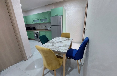 Haut Founty Apartment | Beautiful Apartment Steps from the Beach with Spa Access