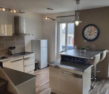 Romorantin-Lanthenay Apartment | Charming Apartment in Central Location with Child-Friendly Amenities
