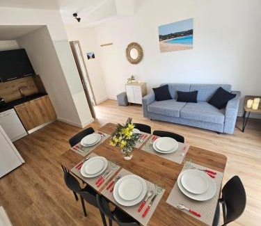 Lecci Apartment | Beautiful Fiori Di Cala Rossa Apartment with Oceanfront Pool