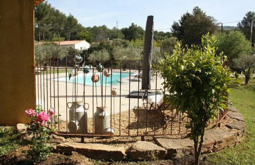 Le Beausset Villa | Beautiful Provence Bastide with Pool & Ocean View Escape