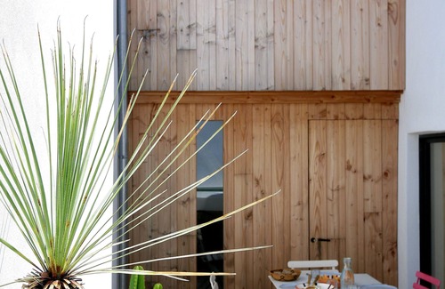 Sainte-Marie-de-Re House | Elegant Design Home with Pool in the Heart of the Village