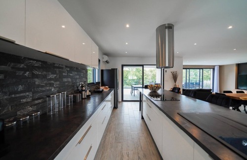 Ghisonaccia House | Elegant New Home in Ghisonaccia with Private Pool Amenities