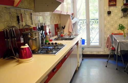 Les Cinq Avenues Apartment | Expansive Family-Friendly Apartment for Memorable Stays