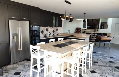 Trelaze House | Trélazé: Perfect Retreat for Family and Friends Getaways