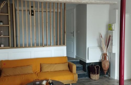 Trevoux Apartment | Delightful Trévoux Loft with Terrace - Child Friendly Escape