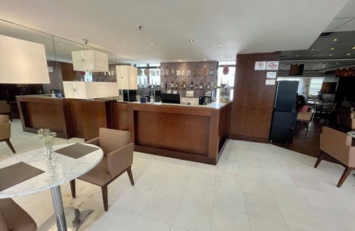Paraiso Apartment | Discover Três de Julho Flats - Paulista with Ocean Views