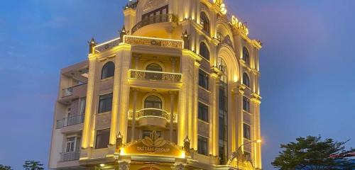 Ben Luc Hotel | Top-Rated TRÍ TÂM HOTEL with Family-Friendly Amenities