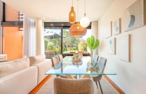 Carvalhal Villa | Tróia Villa Serenity: Oceanfront Escape with Pool Access