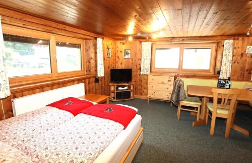 Bruck am Ziller Apartment | Tröger II: Family-Friendly Retreat with Outstanding Reviews