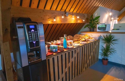Saint-Colomban-des-Villards House | Relaxing Alpine Retreat: Family-Friendly Apartments Await