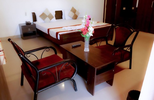 Gomti Nagar House | TR'S Edifice - Elegant Guest House with Family-Friendly Amenities