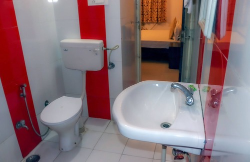Gomti Nagar House | TR'S Edifice - Elegant Guest House with Family-Friendly Amenities