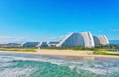 Khanh Hoa Apartment | Tropical Beach Dream of Resort Cam Ranh