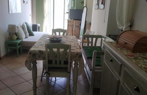 Avegno Apartment | Ideal Getaway at Tra le cicale, Steps from the Sea