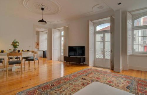 Encarnacao Apartment | Discover Tracey & Neill's Place: Family-Friendly Retreat