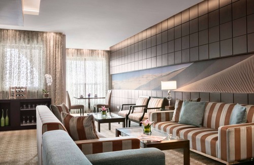 Al Maqta Hotel | Relax at Traders Hotel, Qaryat Al Beri with Ocean Views