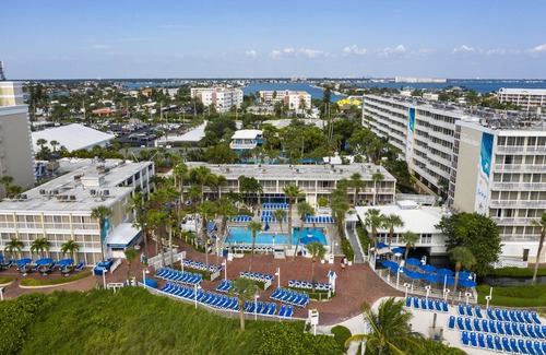 St. Pete Beach Condo | Oceanfront 1 Bedroom at TradeWinds with Pool & Spa