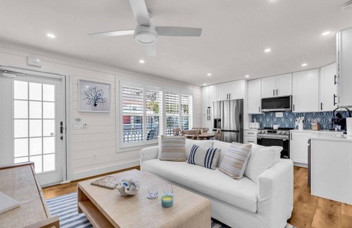 Whitney Beach Condo | Tradewinds Cottage 14: Renovated Oasis with Beach Access