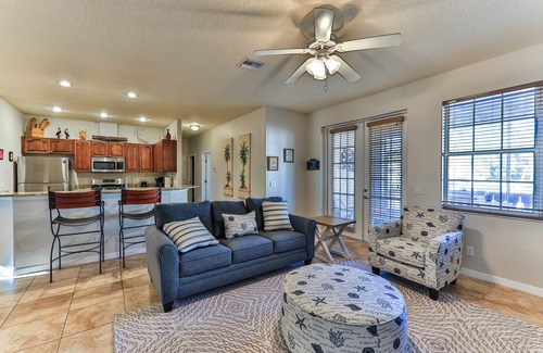 Homosassa Villa | Experience Tradewinds: 4BR Ocean View with Kayaks & Pool