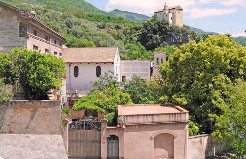 Lauro House | Delightful Traditional Guest House with Ocean View & Spa