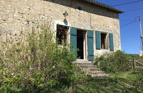 Montboyer House | Traditional and Organic Gîte in the Tude Valley – Nature, Comfort, and Relaxation