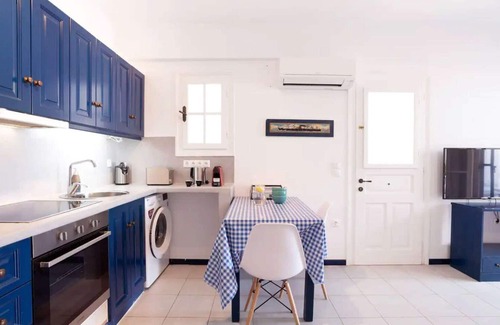 Ampelas Apartment | Idyllic Beachfront Apartment for Family Getaways