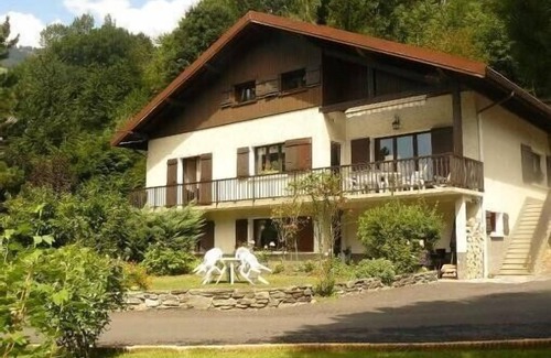 Seez Apartment | Idyllic Chalet Near Alpine Resorts with Pool & Breakfast