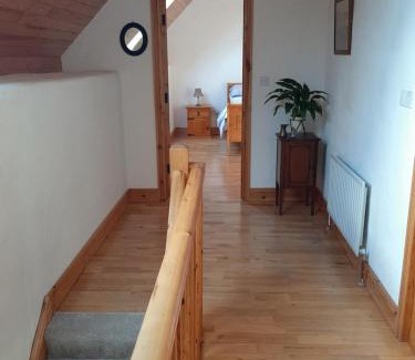 Westport House | Cozy Cottage Retreat with Stunning Views & Child-Friendly Perks