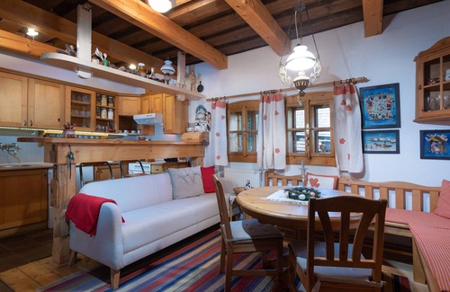 Nizna Boca Cottage | Cozy Cottage Retreat in Tatras Near Scenic Hiking Trails
