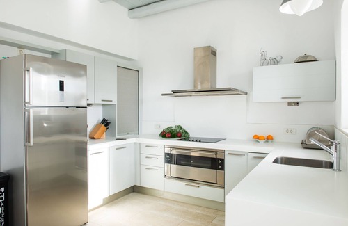Paros House | Experience Cycladic Elegance with Ocean Views & Private Pool