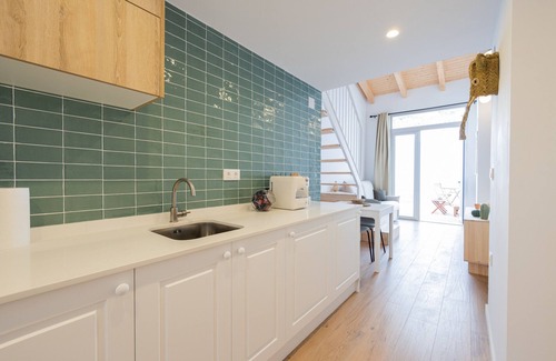 En Corts Apartment | Traditional Valencian House with Spa & Terrace by Florit Flats