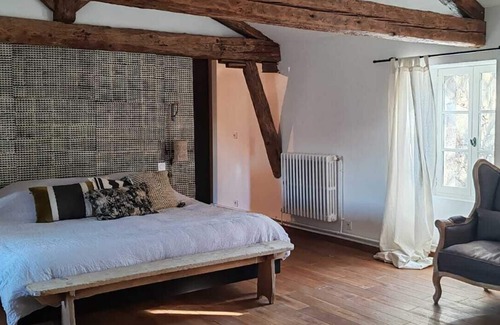 Camaret-sur-Aigues Other | Traditional mill with heated pool 20p