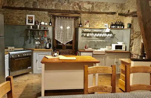 Caylus Cottage | Charming French House with Private Pool and Beautiful Gardens
