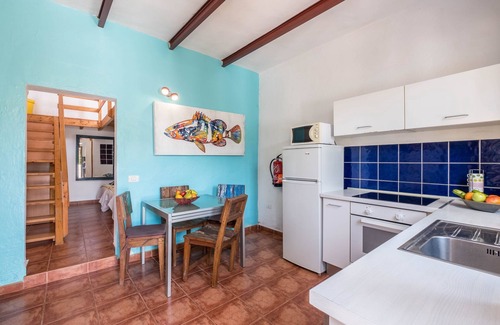 Alcala House | Serene Casa Drago: Oceanfront Retreat with Terrace & Garden