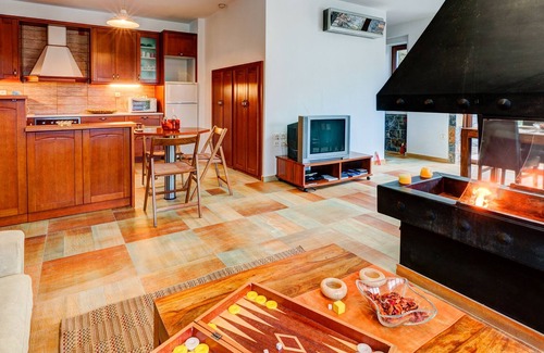 Prina Villa | Traditional Holiday Villa with Private Pool in Agios Nikolaos