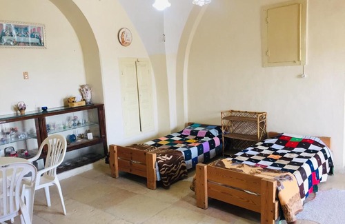 Bethlehem Apartment | Cozy Traditional House with an Amazing Veranda