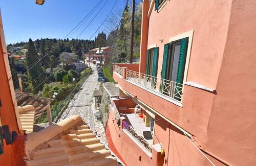 Chlomos Apartment | Inviting Traditional House with Breathtaking Views