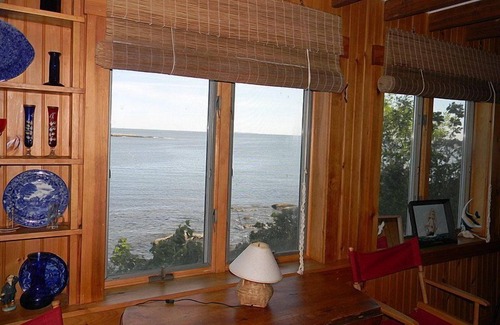 New Harbor Cottage | Pet-Friendly Traditional Maine Cottage by the Ocean