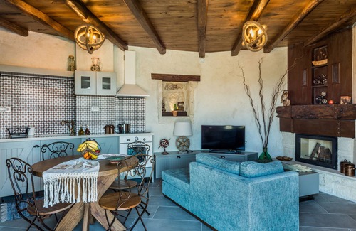Paidochori Villa | Elegant Villa Liodosifis with Heated Pool & Ocean Views