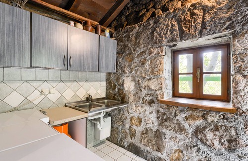 Tribanj House | Cozy Traditional Stone House Adrian with Kitchen & Breakfast