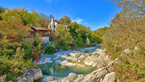 Kotli House | Cozy Traditional Stone House Kotli with Oceanfront Pool