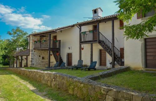 Kotli House | Cozy Traditional Stone House Kotli with Oceanfront Pool