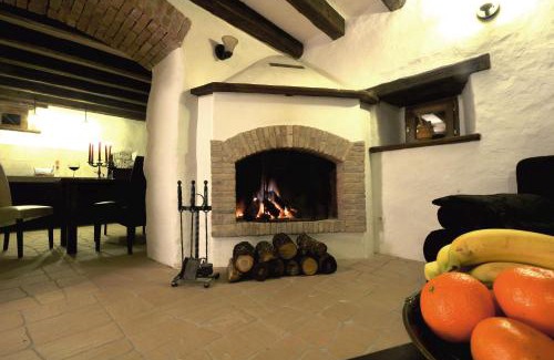 Kotli House | Cozy Traditional Stone House Kotli with Oceanfront Pool