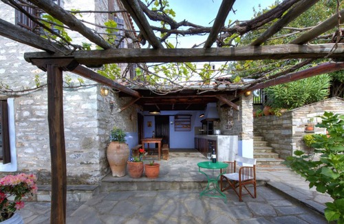 Parthenonas Cottage | Renovated 1930s Cottage with Ocean View and Sunset Bliss