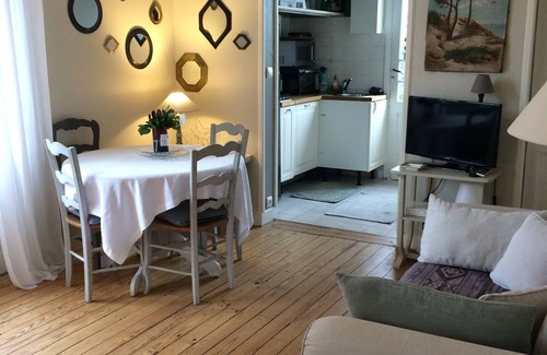 Andernos-les-Bains Villa | Charming Oceanfront Villa in Andernos les Bains