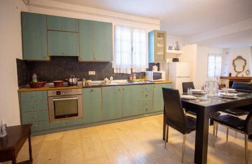 Panorama Apartment | Charming Villa Apartment with Garden Near Thessaloniki Airport