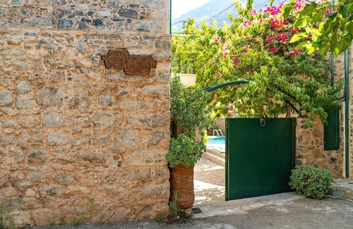 Vlichada Villa | Cozy Villa with Private Pool & Family-Friendly Atmosphere