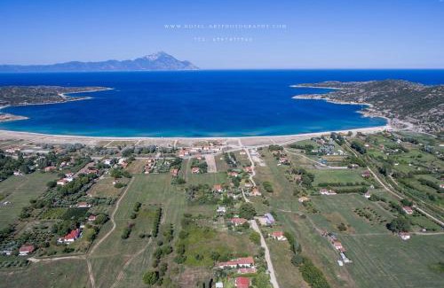 Sikia Apartment | Beachfront Apartment ATHOS SHADOW: Family-Friendly Retreat