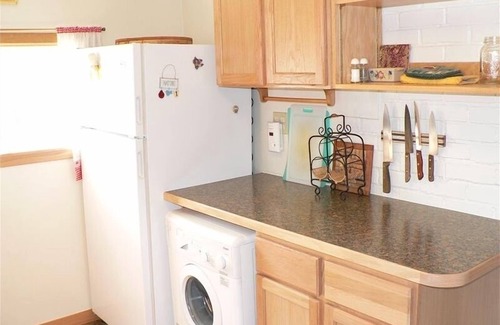 Estes Park Cabin | Trail Ridge Cabin – Cozy Stay with Pool and Scenic Views